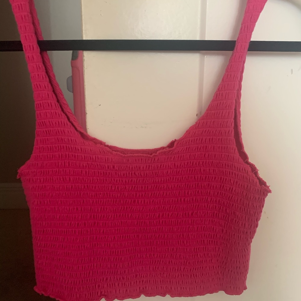 HOT PINK CROPPED TANK